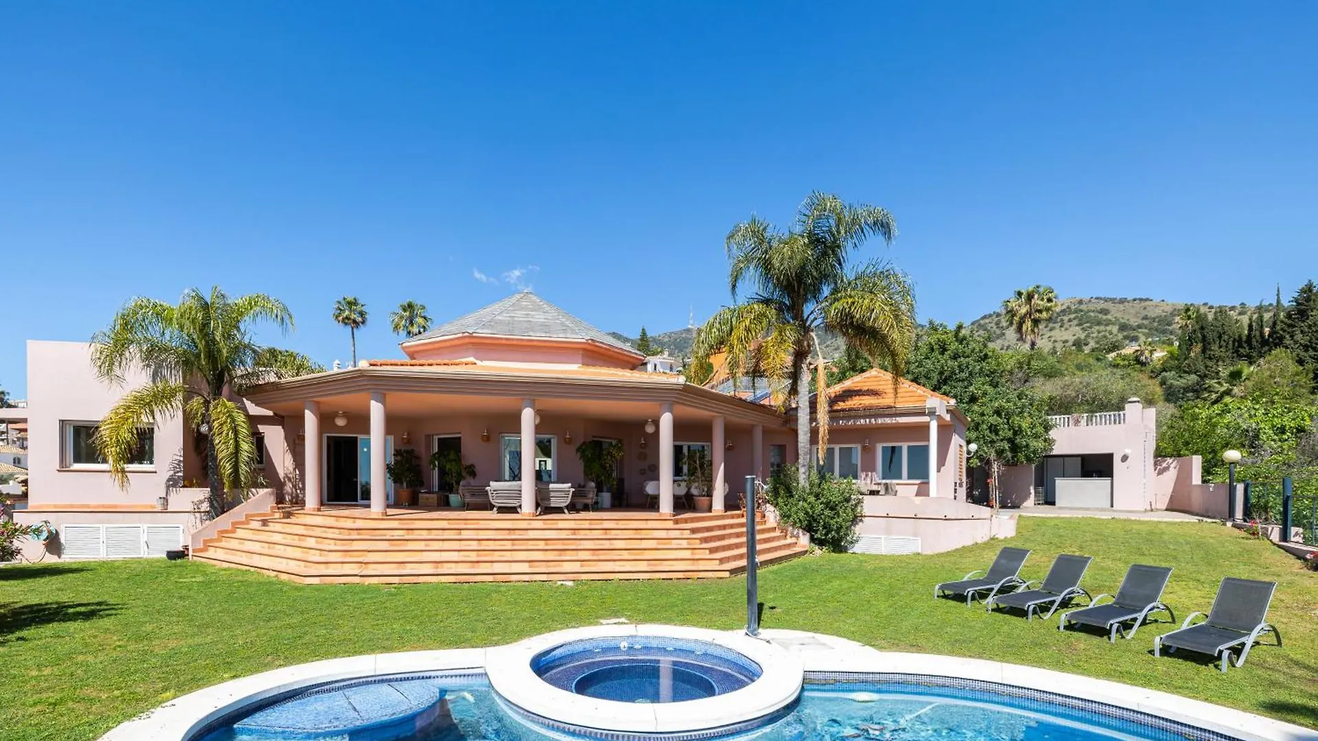 Villa In Benalmadena Pueblo location